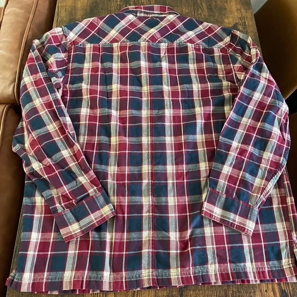 Wrangler All Terrain Gear Red Plaid Button Down shirt - Picture 13 of 16
